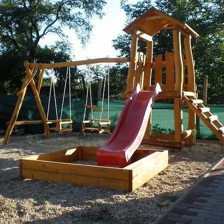 Πανσιόν One 3*